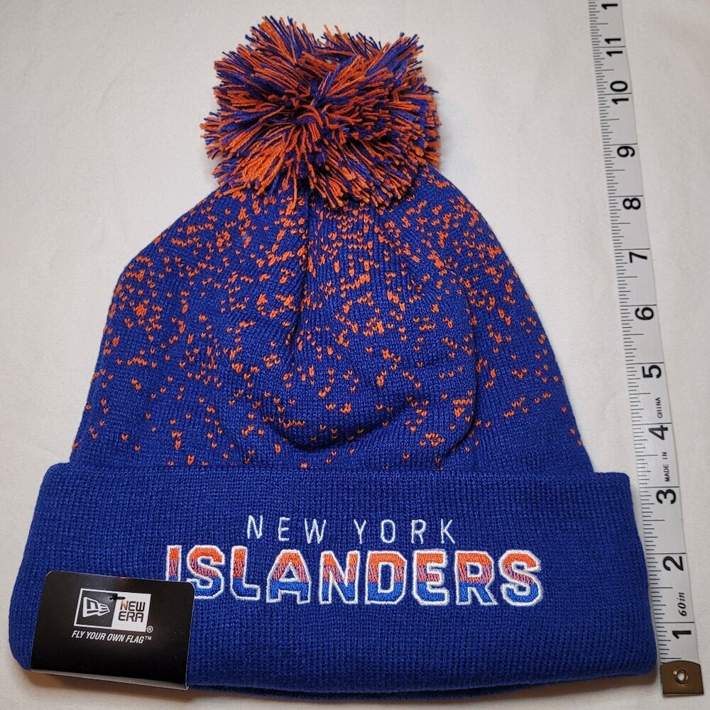 New York Islanders Beanie New Era Cuffed Knit Hat Pom NWT Hockey NHL - Picture 8 of 8